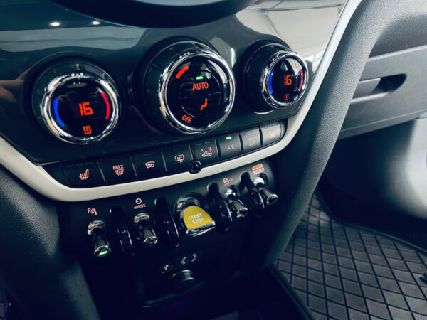 MINI COOPER Countryman – Image 22