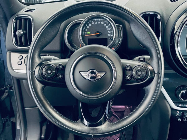 MINI COOPER Countryman – Image 16