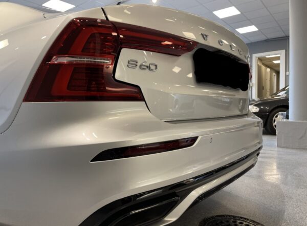 Volvo S60 – Image 20