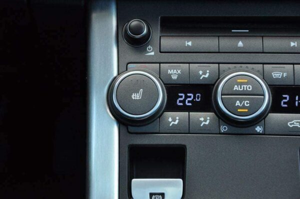 Land Rover Range Rover Évoque – Image 24