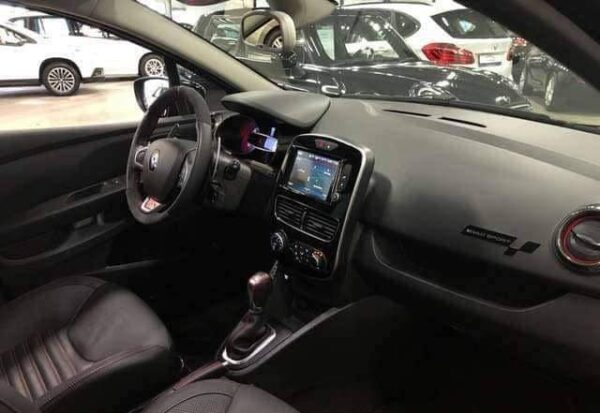 Renault Clio – Image 15
