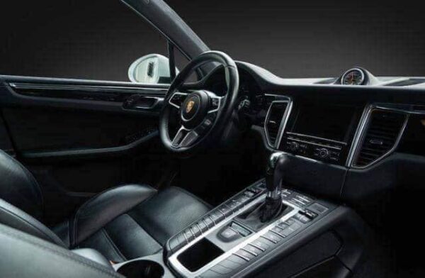 Porsche Macan – Image 24