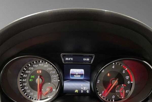 Mercedes-Benz GLA – Image 18