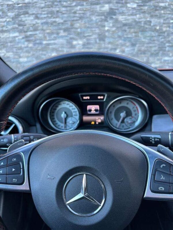 Mercedes-Benz GLA 200 – Image 23