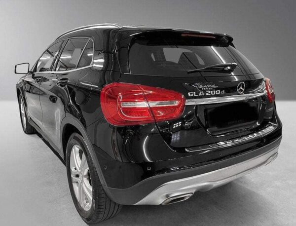 Mercedes-Benz GLA – Image 7