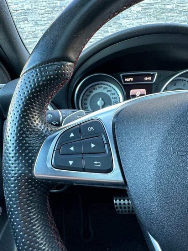 Mercedes-Benz GLA 200 – Image 20