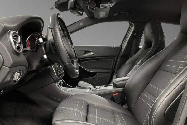 Mercedes-Benz GLA – Image 12
