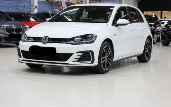 Volkswagen Golf – Image 3