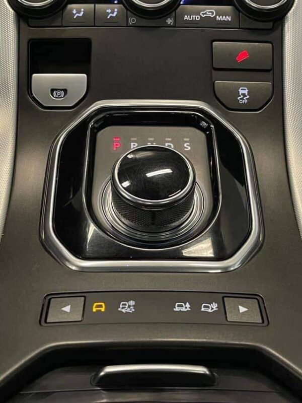 Land Rover Range Rover Evoque – Image 22