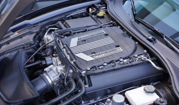 Chevrolet Corvette – Image 16