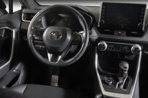 Toyota RAV4 – Image 5
