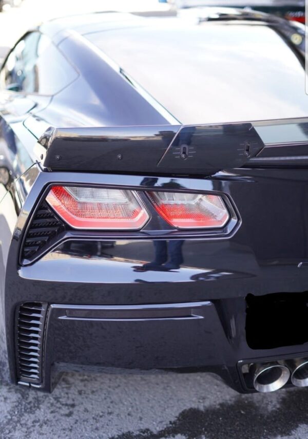 Chevrolet Corvette – Image 2