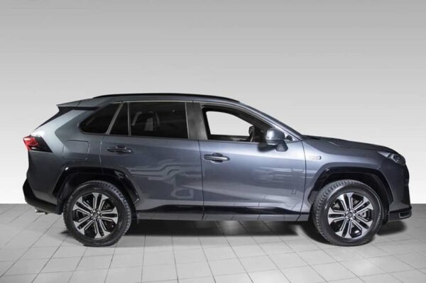Toyota RAV4 – Image 2