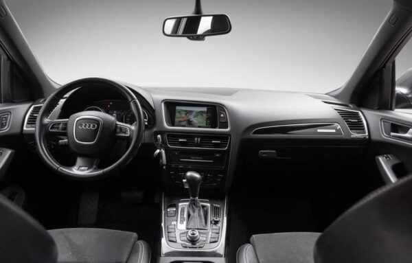 Audi Q5 2,0 TDI quattro S tronic – Image 9