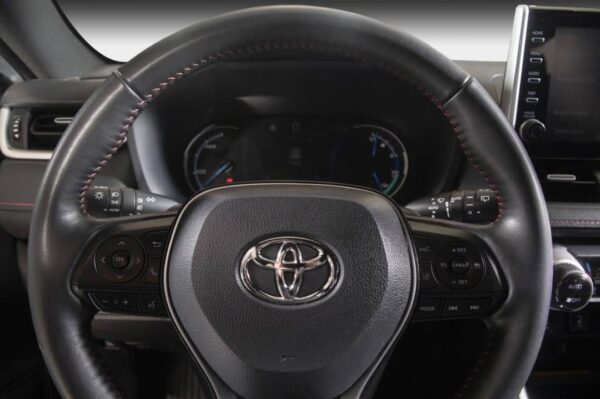 Toyota RAV4 – Image 14