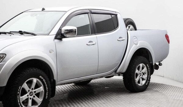 Mitsubishi L200 – Image 22
