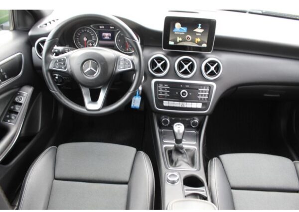 Mercedes-Benz A 200 – Image 15