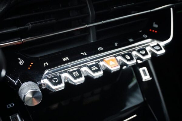 Peugeot 2008 GT-Line – Image 22