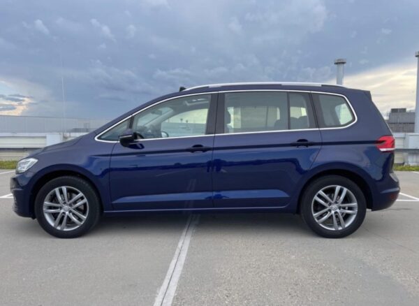 Volkswagen Touran 2.0 TDI – Image 2