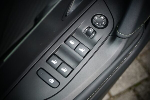 Peugeot 2008 GT-Line – Image 28