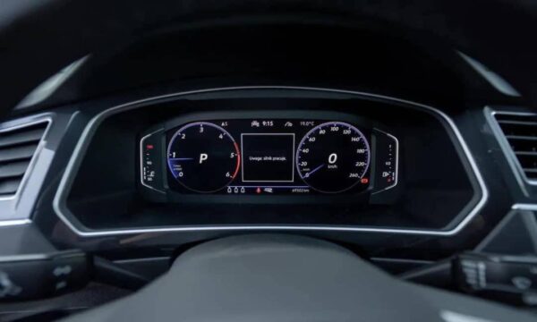 Volkswagen Tiguan 2.0 TDI – Image 25