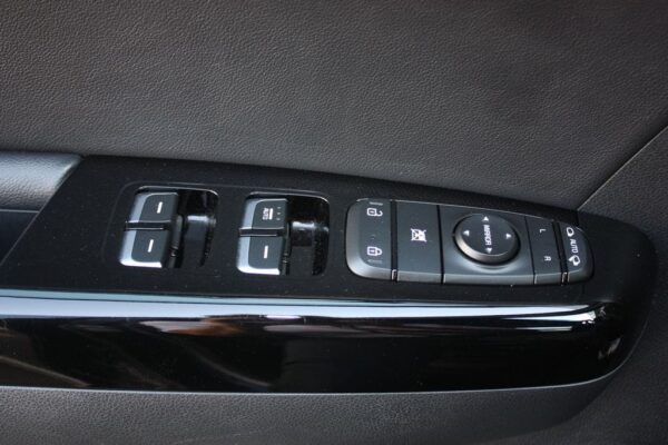 Kia Sportage – Image 11