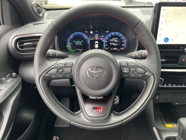 Toyota Yaris Cross GR Sport – Image 20