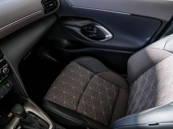 Toyota Yaris Cross Hybrid – Image 22