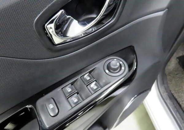 Renault Samsung QM3 – Image 11