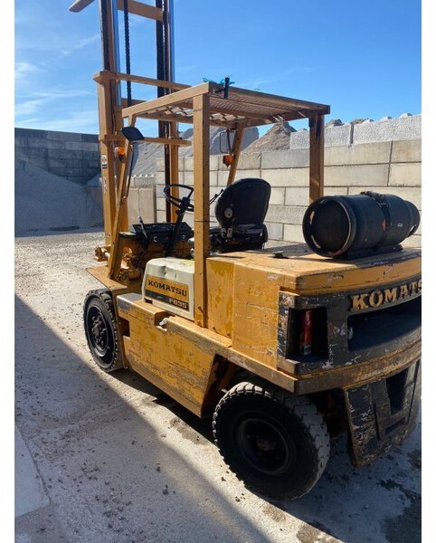 CHARIOT ÉLÉVATEUR DIESEL Komatsu FG35 – Image 10