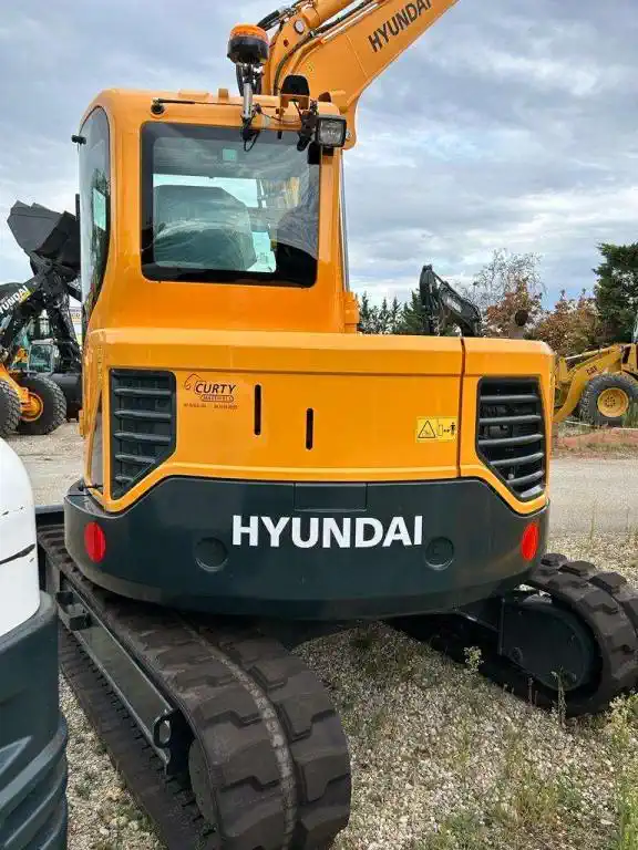 Mini pelle HYUNDAI R80CR-9A, occasion – Image 4