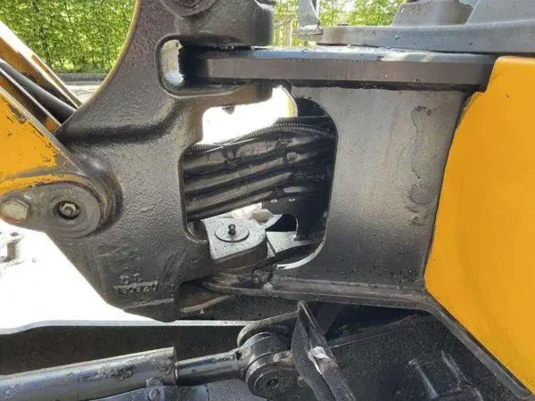 Mini pelle JCB 15 C-1 occasion – Image 13