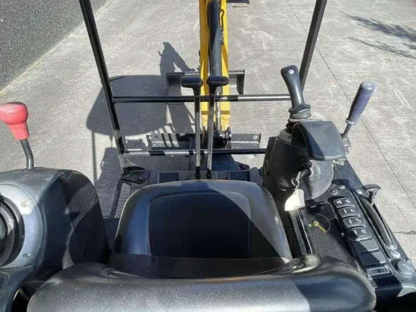 Mini pelle JCB 15 C-1 occasion – Image 7