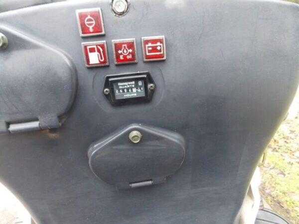 Kubota K008-3 Micro d’Occasion (2013) – Mini-Pelle 0,8T avec Moteur Neuf – 2 694 h – Image 10